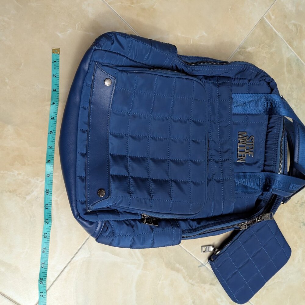 Steve Madden Quilted Backpack With Zipper Wristlet Pouch Blue-Like New - Picture 4 of 14